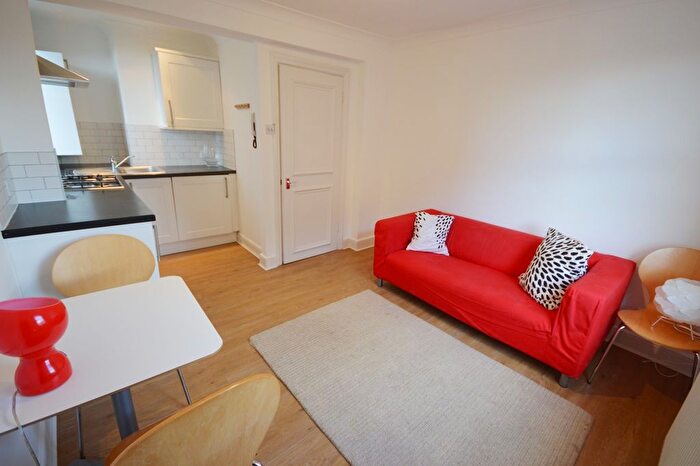 1 Bedroom Flat To Rent In Sutherland Avenue, Maida Vale, W9