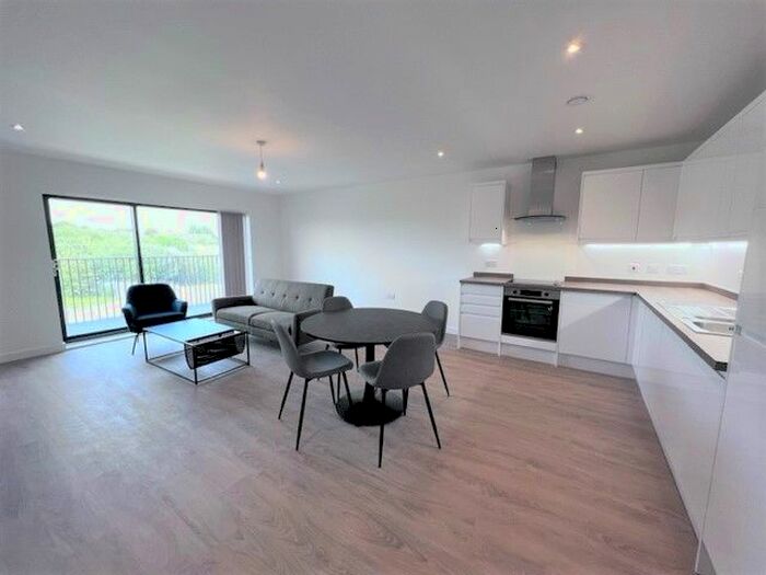 2 Bedroom Flat To Rent In Leacon Road, Ashford, TN23