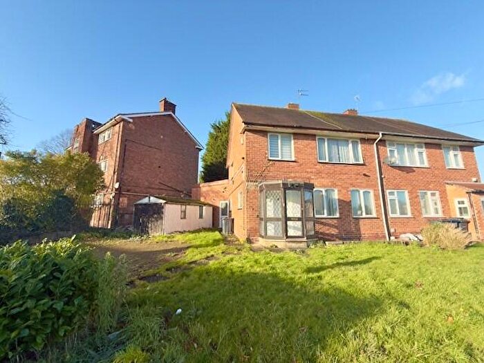 3 Bedroom House To Rent In Chestnuts Avenue, Birmingham, B26
