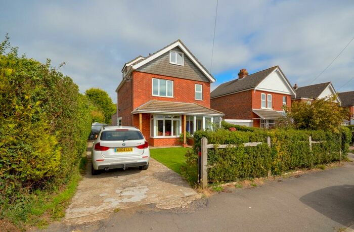 5 Bedroom Detached House To Rent In First Avenue, Southbourne, PO10