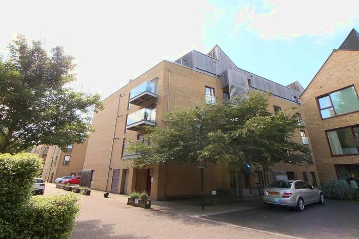 2 Bedroom Flat To Rent In Kings Mill Way, Denham, Uxbridge, UB9