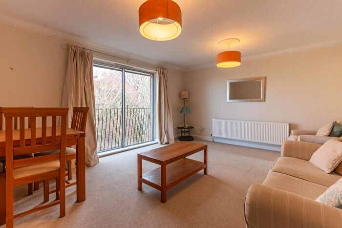 2 Bedroom Flat To Rent In East Parkside, Edinburgh, EH16