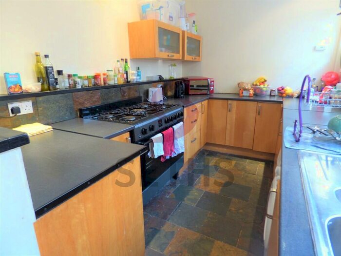 4 Bedroom Terraced House To Rent In Cambridge Street, Leicester, LE3