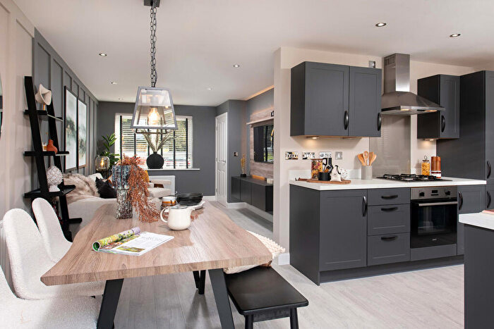 3 Bedroom Detached House For Sale In Station Road, New Waltham, Grimsby, North East Lincolnshire, DN36