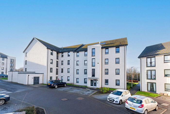 2 Bedroom Flat For Sale In Fells Way, Edinburgh, EH17