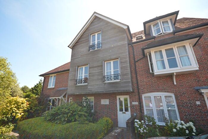 2 Bedroom Maisonette To Rent In Amber Court, Belmore Lane, Lymington, Hampshire, SO41