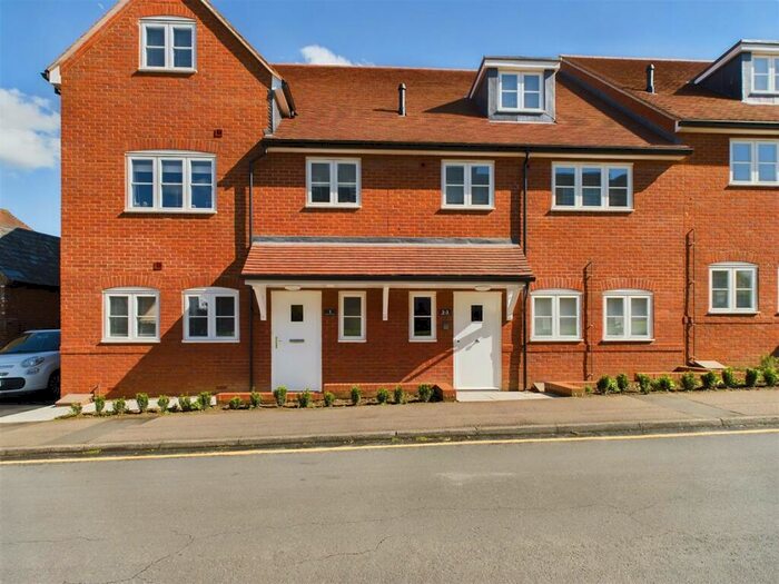 1 Bedroom Flat To Rent In Copper Beech Terrace, Wratten Road East, Hitchin, SG5