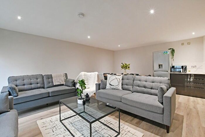 6 Bedroom Apartment To Rent In West One, Fitzwilliam Street, Sheffield, S1