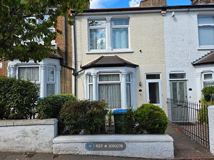 2 Bedroom Terraced House To Rent In Congress Road, London, SE2