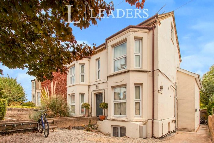 Apartment To Rent In Milton Road, CB4