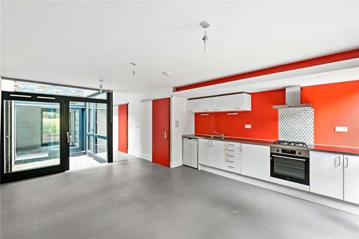 1 Bedroom Flat To Rent In Caledonian Road, Islington, N1