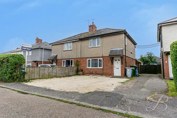 3 Bedroom Semi-Detached House For Sale In Cul De Sac, Bilsthorpe, Newark, NG22