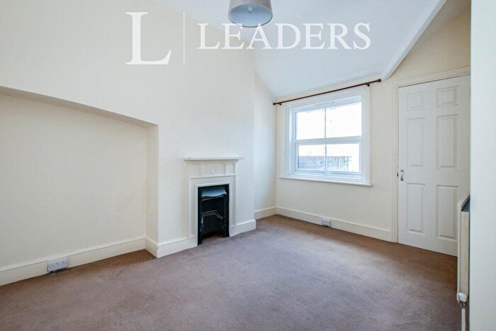2 Bedroom Flat To Rent In Queens Road, Westbourne, BH2