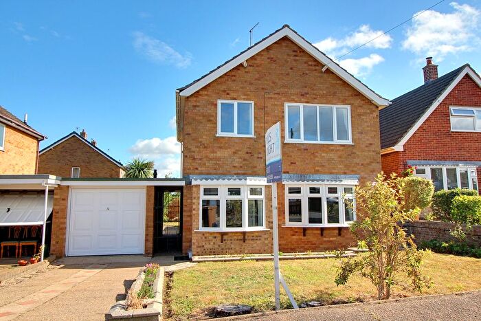 3 Bedroom Detached House To Rent In Parana Road, Sprowston, Norwich, NR7