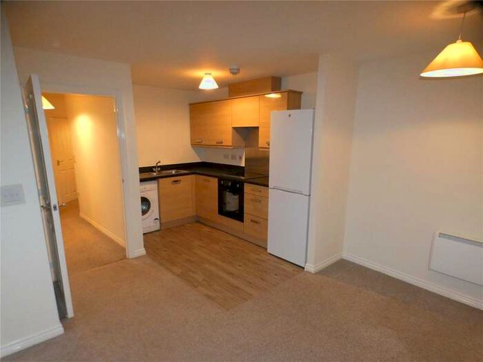 2 Bedroom Flat To Rent In Astley Brook Close, Bolton, BL1