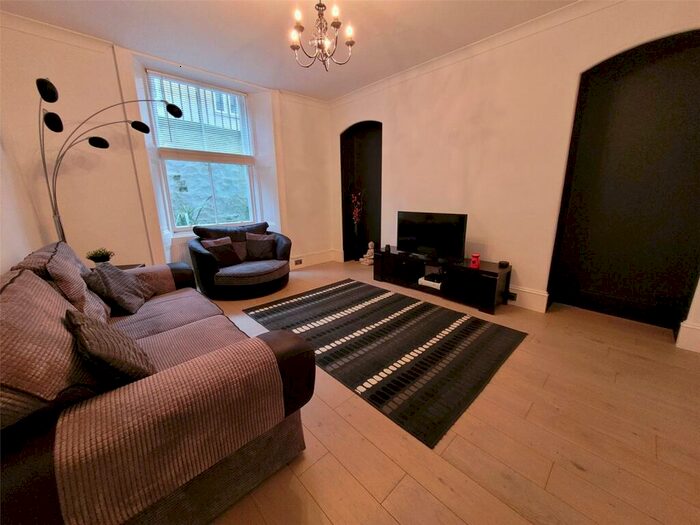 1 Bedroom Flat To Rent In Crown Terrace, City Centre, Aberdeen, AB11