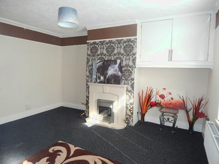 2 Bedroom Terraced House To Rent In Bromley Street, Batley, WF17