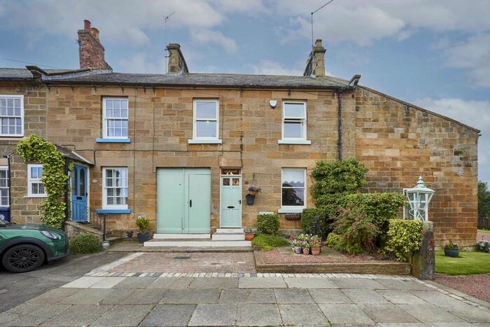 4 Bedroom End Of Terrace House For Sale In South Terrace, Skelton, TS12