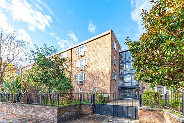 1 Bedroom Flat To Rent In Kennington Park Road, London, SE11