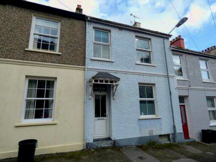5 Bedroom Property To Rent In New Street, Falmouth, TR11