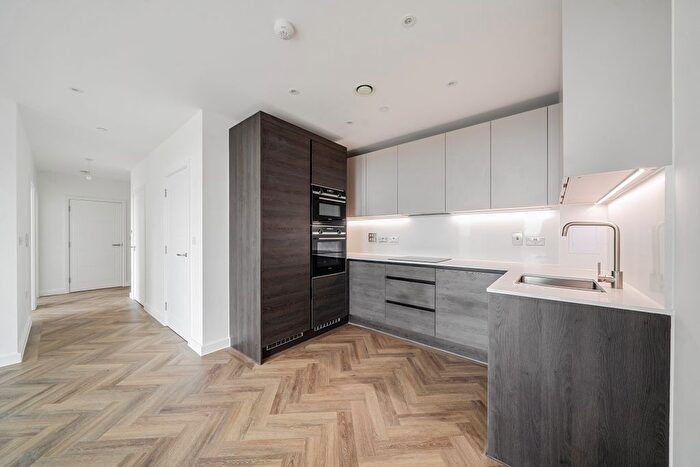 2 Bedroom Flat To Rent In Denmark Road, London, NW6