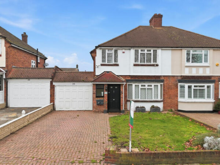 3 Bedroom Semi-Detached House For Sale In Lichfield Terrace, Upminster, Essex, RM14