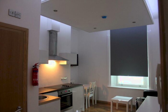 2 Bedroom Apartment To Rent In Falconars Court, Newcastle Upon Tyne, NE1