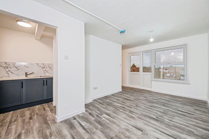 1 Bedroom Flat For Sale In Wilkins Drive, Allenton, Derby, DE24