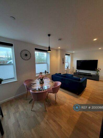 1 Bedroom Flat To Rent In Black Horse House, Hatfield, AL9