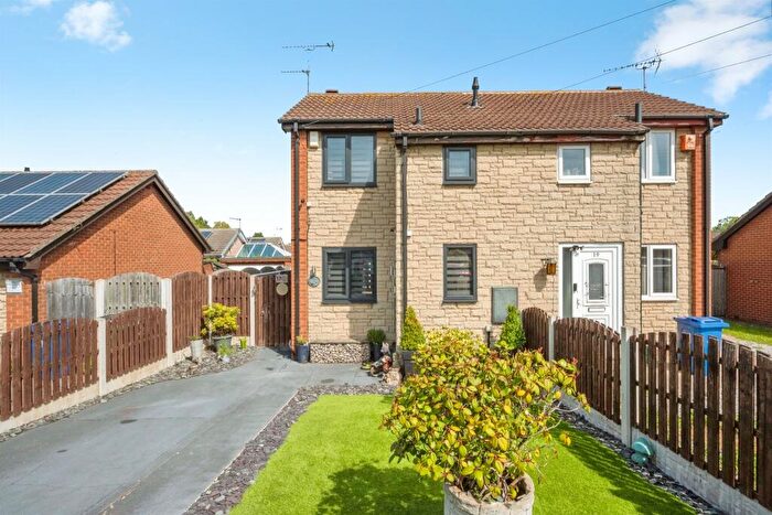 2 Bedroom Semi-Detached House For Sale In Coniston Road, Askern, Doncaster, DN6