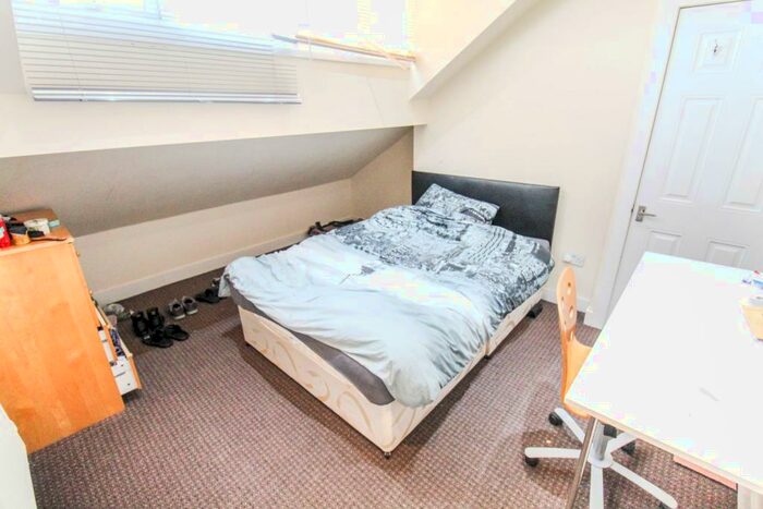 1 Bedroom Terraced House To Rent In Room In Shared House, Trelawn Avenue, LS6