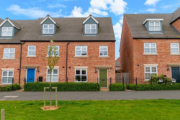 3 Bedroom End Of Terrace House For Sale In Vanderbank Terrace, Stamford, PE9