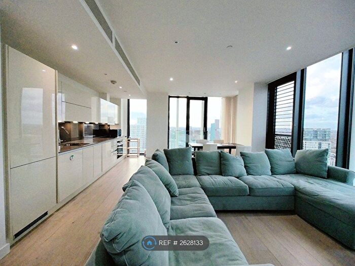 3 Bedroom Flat To Rent In Stratosphere Tower, London, E15