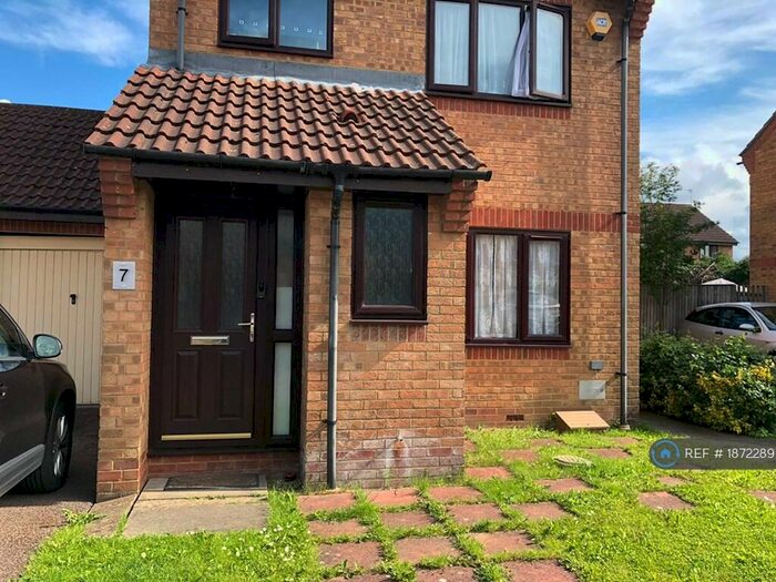 3 Bedroom Detached House To Rent In Stavordale, Milton Keynes, MK10