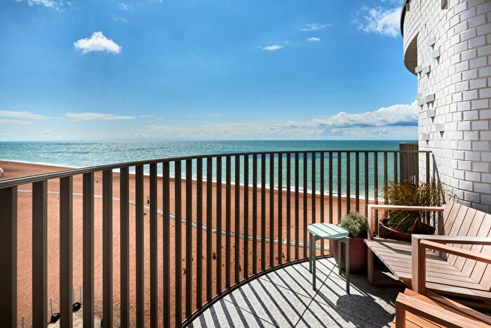 1 Bedroom Apartment For Sale In Shoreline Crescent, Folkestone, CT20