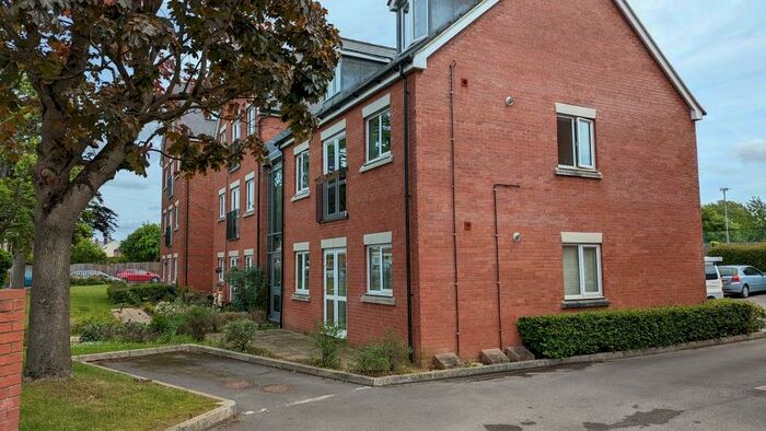 2 Bedroom Apartment To Rent In Bloomfield Court, Linden, GL1