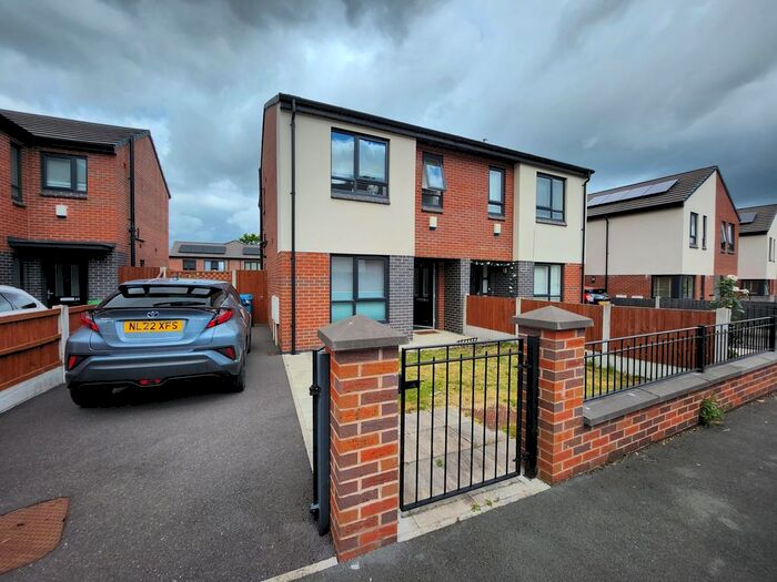 2 Bedroom Semi-Detached House To Rent In Heartwood Road, Manchester, M23