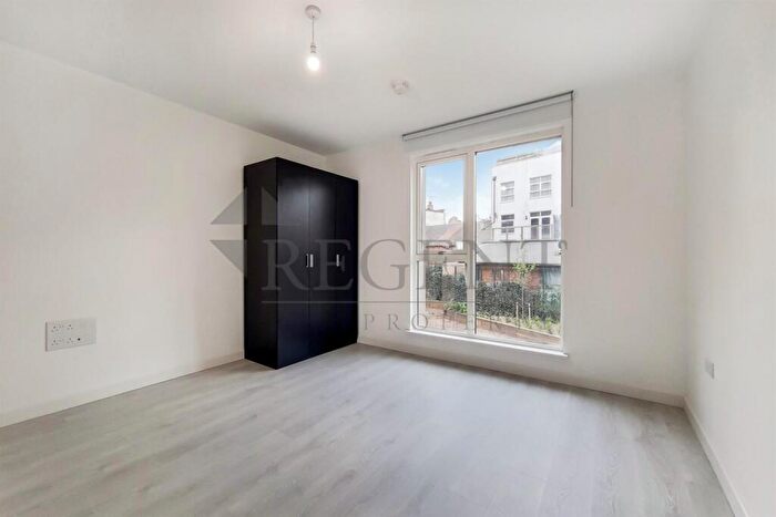 2 Bedroom Apartment To Rent In Perryfield Way, Brent Cross, NW9