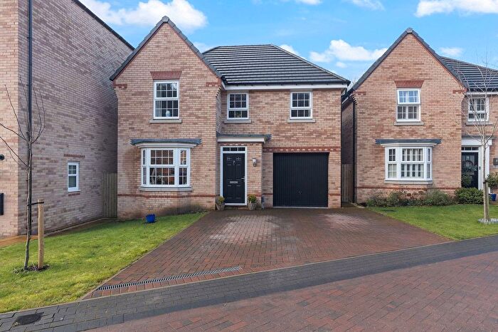 4 Bedroom Detached House For Sale In Birch Close, Oughtibridge, S35