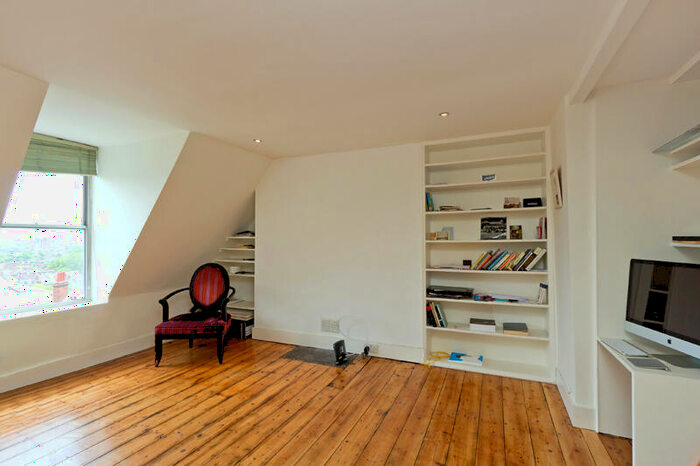 1 Bedroom Flat To Rent In Parliament Hill, Hampstead, NW3