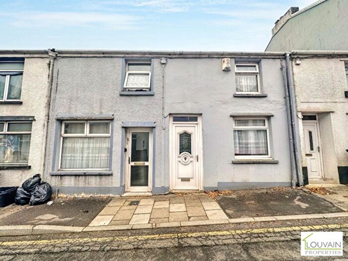 3 Bedroom Terraced House For Sale In Market Street, Tredegar, NP22