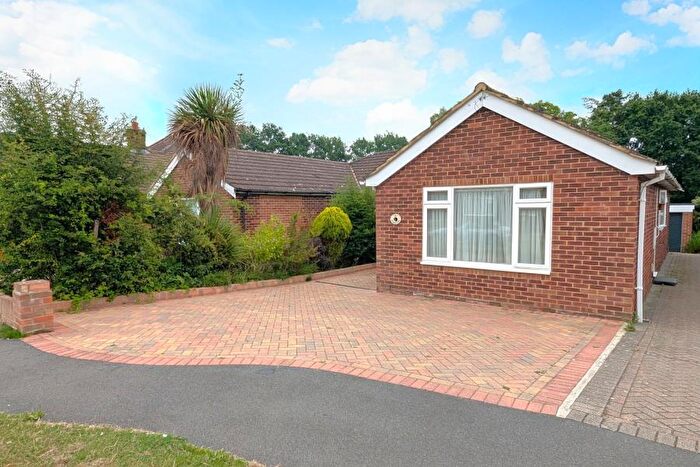 3 Bedroom Semi-Detached Bungalow To Rent In Knaphill, Woking, Surrey, GU21