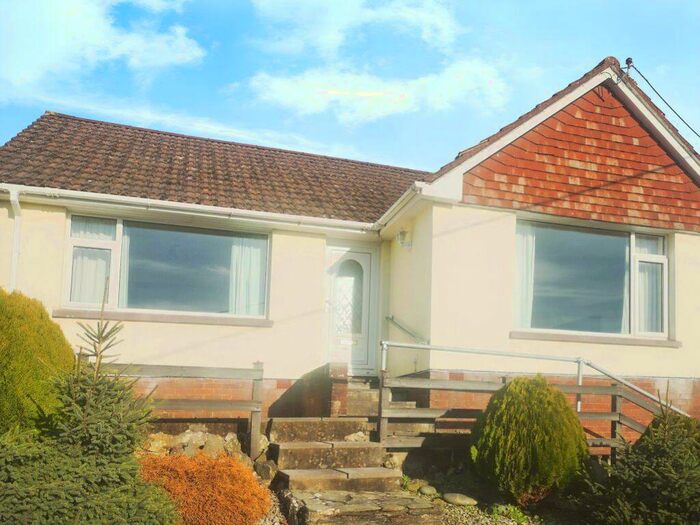 2 Bedroom Bungalow To Rent In Pilton, EX31