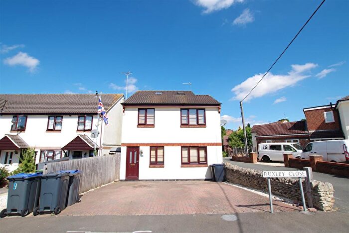 2 Bedroom Maisonette To Rent In Ruxley Close, Royal Wootton Bassett, SN4
