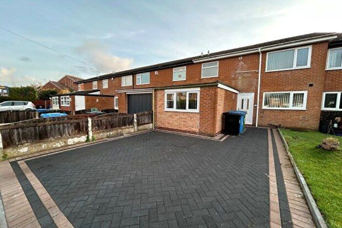 3 Bedroom Terraced House To Rent In Redwood, Sale, M33