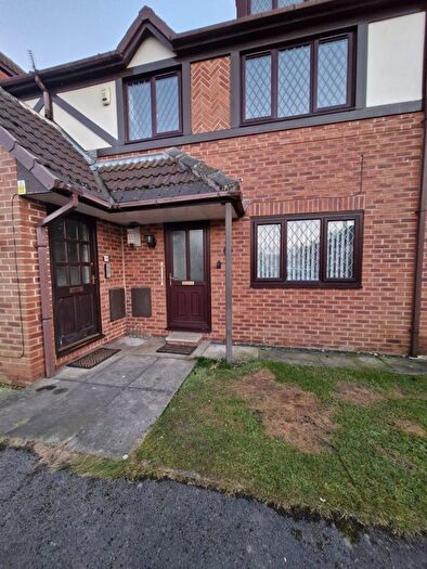 1 Bedroom Flat To Rent In Tudor Court, Pontefract, WF9