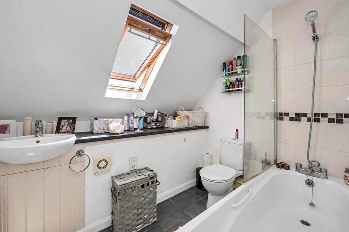 2 Bedroom Cottage For Sale In Harmer Place, Wattisfield, Diss, IP22