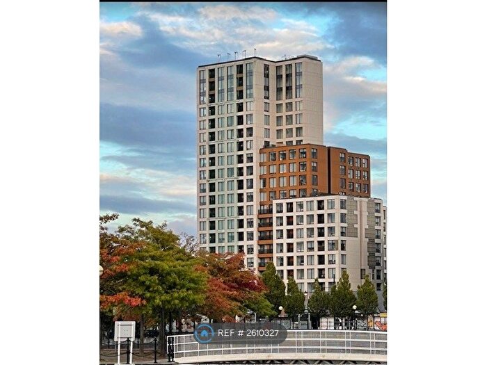 2 Bedroom Flat To Rent In Trafford Road, Salford, M5