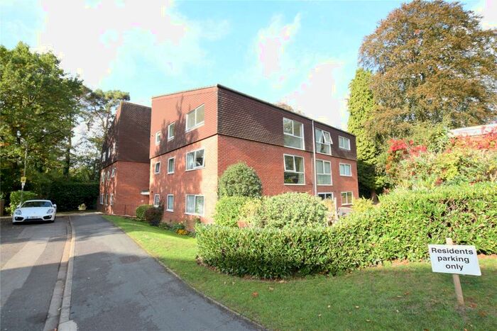 2 Bedroom Apartment To Rent In Court Gardens, Camberley, GU15