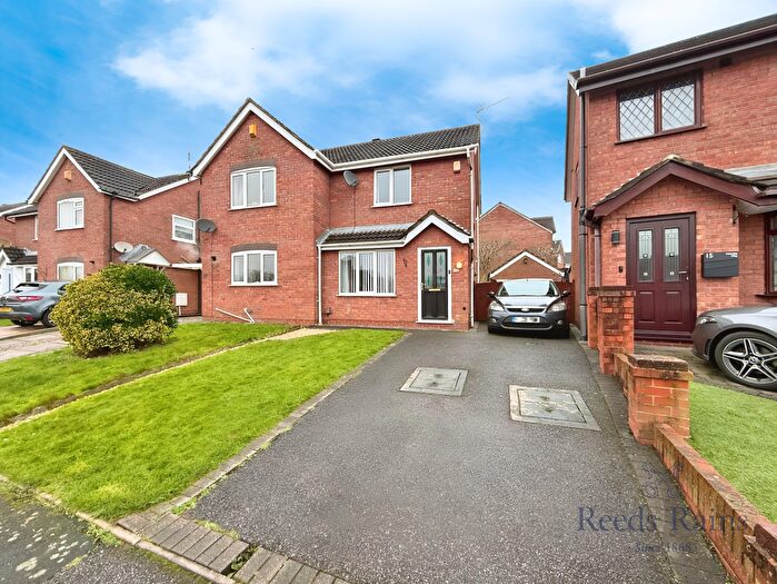 2 Bedroom Semi-Detached House For Sale In Hemsby Way, Newcastle, Staffordshire, ST5